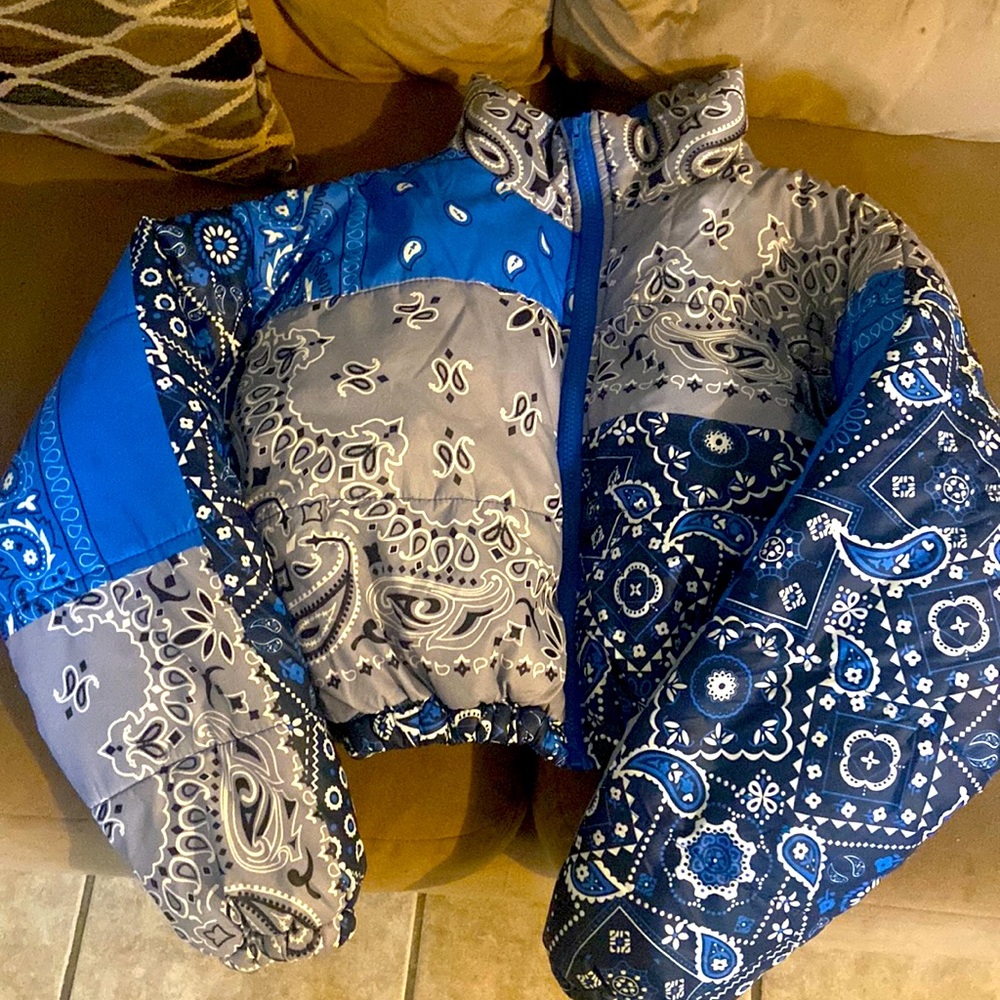 Bandanna puffer crop jacket